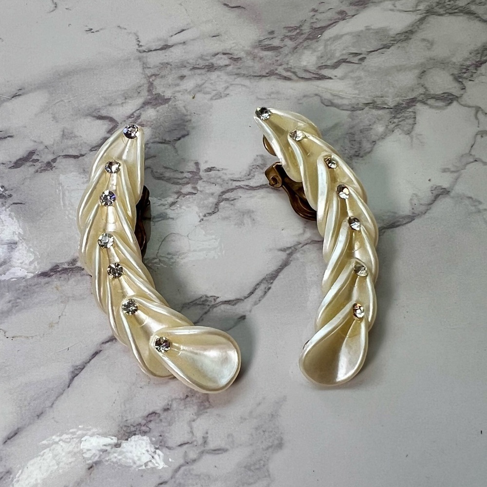 Vintage Ivory Clip In Ear Crawler Earrings with Rhinestones Glam Retro - Picture 2 of 6
